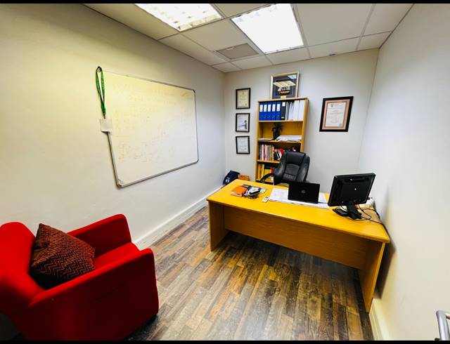 472M² OFFICE FOR SALE IN NELSPRUIT EXT 2